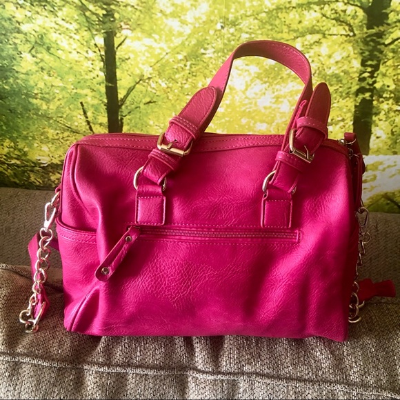 NEW✨ Hot Pink Gold Vegan Leather Studded Handbag Satchel Crossbody Barrel Bag - Picture 3 of 6